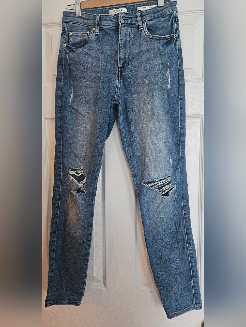 Guess Skinny Distressed Blue Denim Jeans. Size US29. Good Condition.